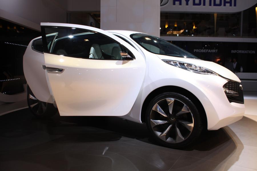  Hyundai ix-metro Concept 2009 года  (фото 5 из 54)